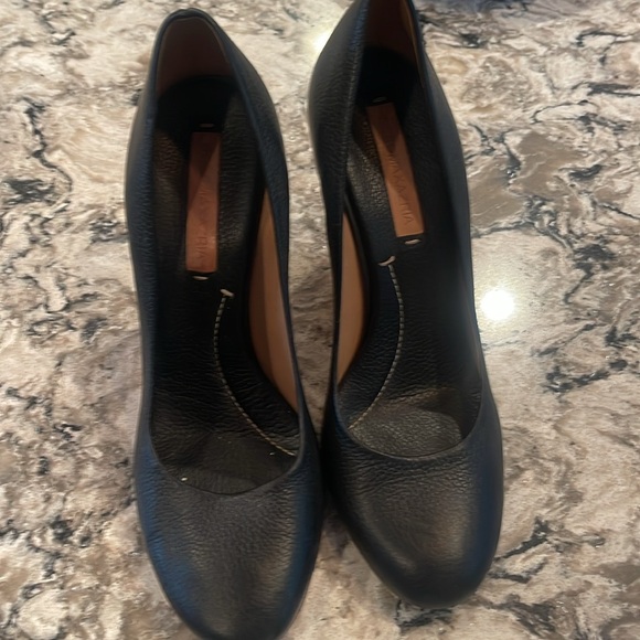 BCBGMAXAZRIA Woman's Wedges no box blemish in photos - Picture 2 of 8